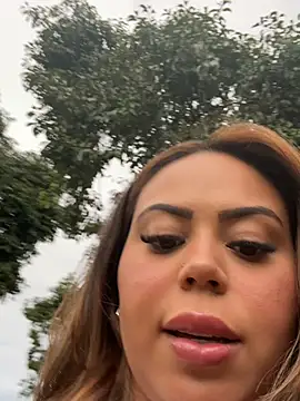 lariic online show from March 9, 2026, 8:35 pm