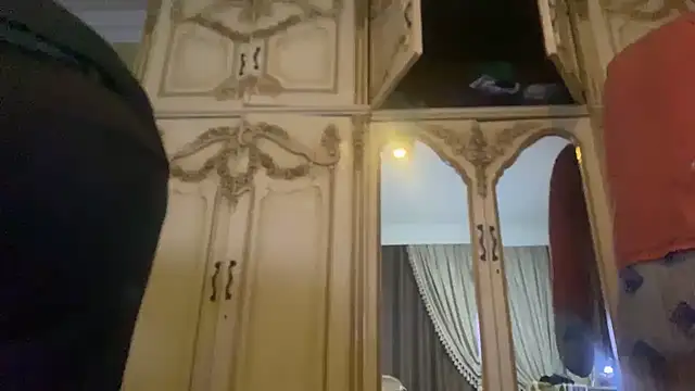 emylolo9 online show from December 1, 2024, 6:08 pm