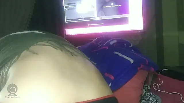 emylolo9 online show from December 3, 2024, 10:51 pm