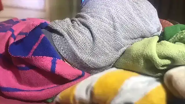 emylolo9 online show from December 23, 2024, 8:03 pm