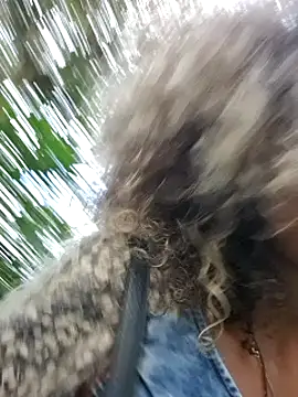 tucurly latina online show from January 5, 2025, 10:40 pm