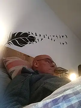 bogland33 online show from November 26, 2025, 7:48 pm