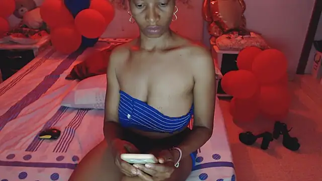 SashaBrianna99 online show from February 28, 2025, 7:58 am