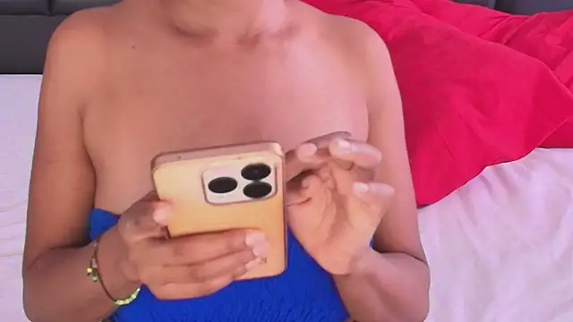 SashaBrianna99 online show from April 17, 2026, 8:34 pm