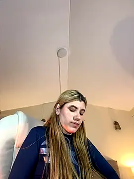 Snapshot of ARITOO_ chatting on December 7, 2024, 11:40 am ARITOO online show from December 7, 2024, 11:40 am