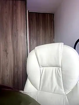 Snapshot of ARITOO_ chatting on January 8, 2026, 8:33 pm ARITOO online show from January 8, 2026, 8:33 pm