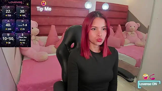 Snapshot of anna__duff chatting on December 21, 2024, 3:25 am anna duff online show from December 21, 2024, 3:25 am