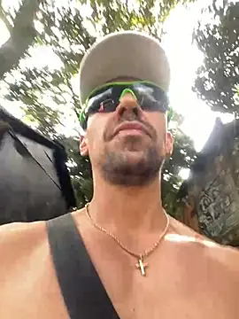 Snapshot of dantedesirexx chatting on February 19, 2025, 8:52 pm dantedesirexx online show from February 19, 2025, 8:52 pm