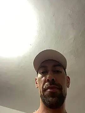 Snapshot of dantedesirexx chatting on February 24, 2025, 9:41 pm dantedesirexx online show from February 24, 2025, 9:41 pm