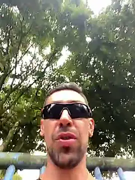 Snapshot of dantedesirexx chatting on March 7, 2025, 7:05 pm dantedesirexx online show from March 7, 2025, 7:05 pm