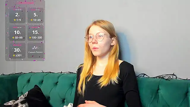 Esme Runn online show from January 17, 2025, 10:44 am