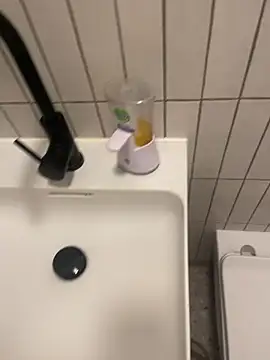 RSR 26689 online show from February 6, 2025, 8:56 pm