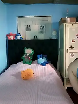 Elvishcassie  online show from January 8, 2026, 7:38 pm