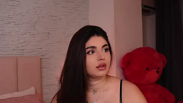 Snapshot of RachelSwaan chatting on January 10, 2025, 5:37 am RachelSwaan online show from January 10, 2025, 5:37 am