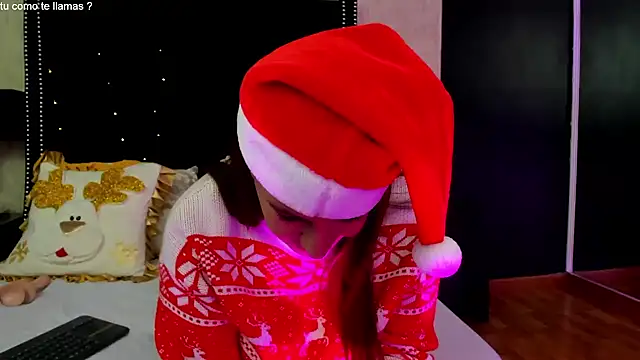 RoxieJackson online show from December 14, 2024, 2:53 pm