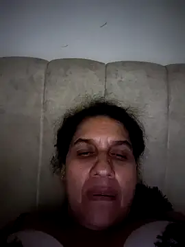 siri duque online show from February 4, 2025, 1:56 am