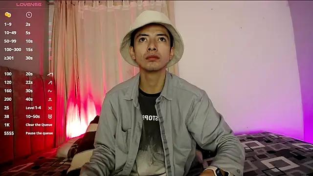 Yellowpokemon23 online show from November 24, 2025, 2:11 am