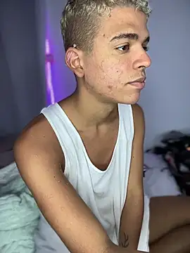 Leo bunny hot online show from March 18, 2026, 9:29 pm