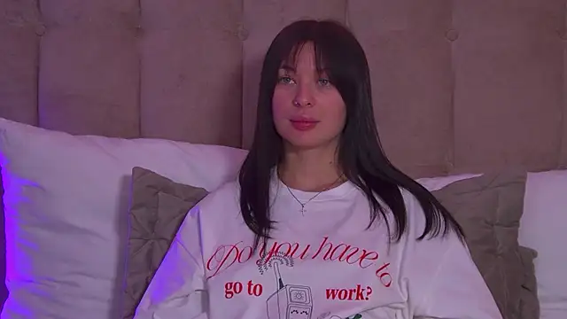 AlexandraBloom online show from January 26, 2025, 9:29 pm