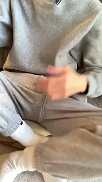 kimkim123123 online show from January 14, 2026, 7:25 am