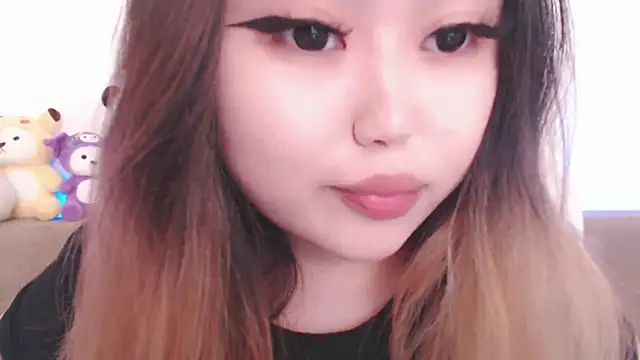 Snapshot of amelia_sunlight chatting on May 4, 2026, 5:53 pm amelia sunlight online show from May 4, 2026, 5:53 pm