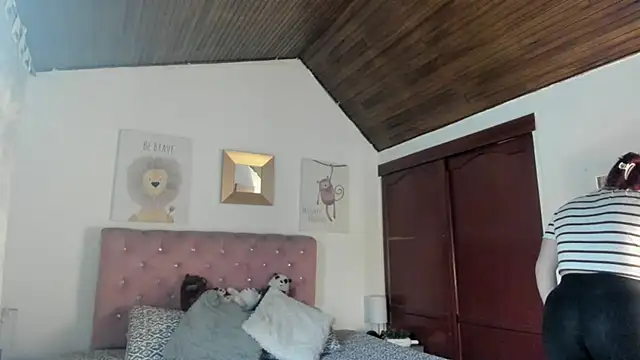 CelessteRedds online show from January 10, 2026, 11:45 am