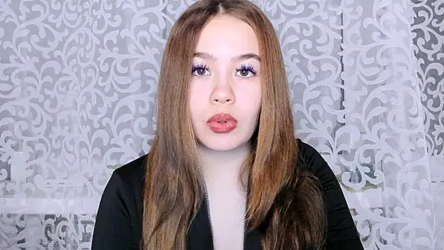 Snapshot of Sara_Kox chatting on January 2, 2025, 8:13 pm Sara Kox online show from January 2, 2025, 8:13 pm