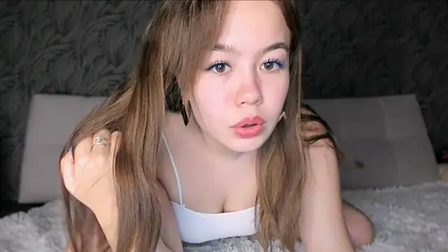 Snapshot of Sara_Kox chatting on October 27, 2025, 1:59 pm Sara Kox online show from October 27, 2025, 1:59 pm