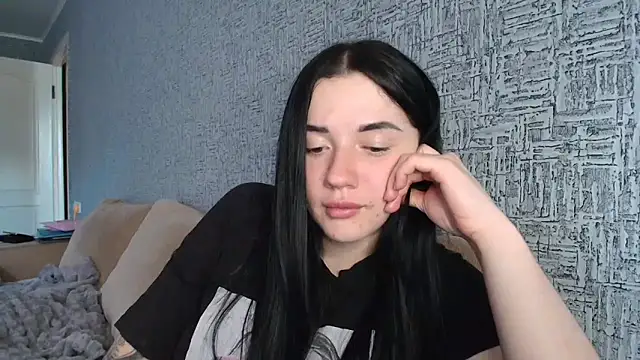 Liana diva online show from March 22, 2026, 11:24 am