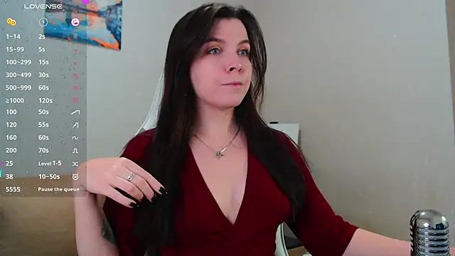 lunalovesu online show from December 24, 2024, 4:30 pm