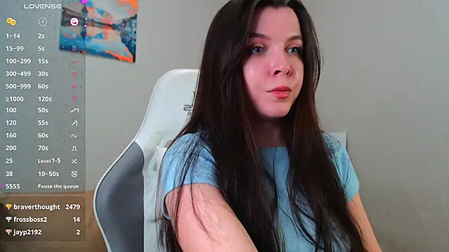 lunalovesu online show from January 9, 2025, 9:59 am