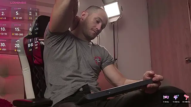 AxelFairchaild online show from May 17, 2026, 11:28 am