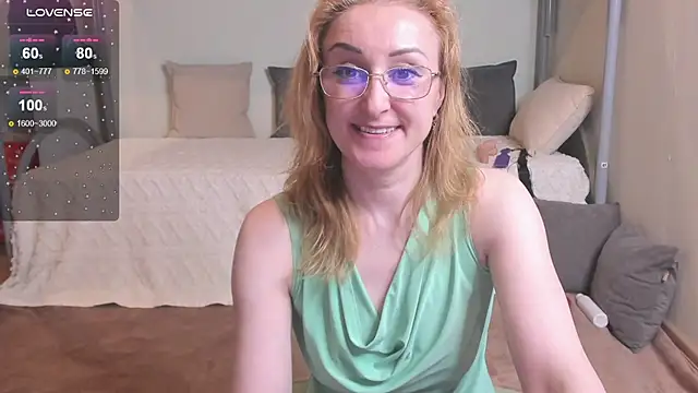 Snapshot of MadissonKiss chatting on May 11, 2026, 4:48 pm MadissonKiss online show from May 11, 2026, 4:48 pm