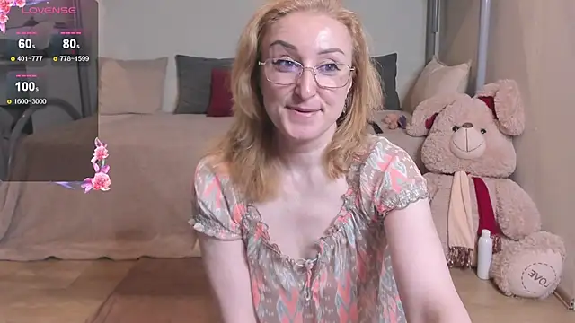 Snapshot of MadissonKiss chatting on June 12, 2026, 11:14 pm MadissonKiss online show from June 12, 2026, 11:14 pm