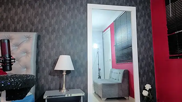 Cristopher23  online show from September 11, 2025, 8:09 pm