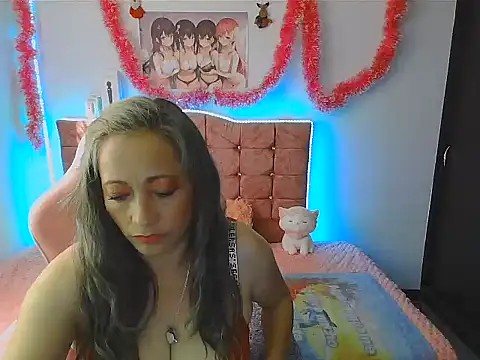 Snapshot of Melanyy_100 chatting on December 6, 2024, 8:29 pm Melanyy 100 online show from December 6, 2024, 8:29 pm