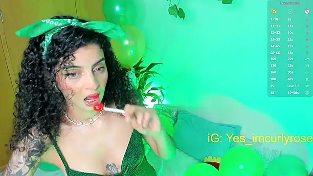 Snapshot of CurlyRose__ chatting on March 17, 2025, 9:45 pm CurlyRose online show from March 17, 2025, 9:45 pm