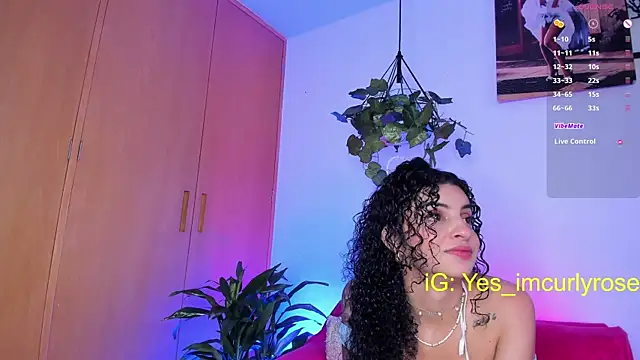 Snapshot of CurlyRose__ chatting on March 18, 2025, 8:48 pm CurlyRose online show from March 18, 2025, 8:48 pm