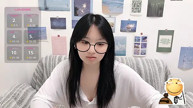 LiLiYbaby online show from September 29, 2025, 6:40 am