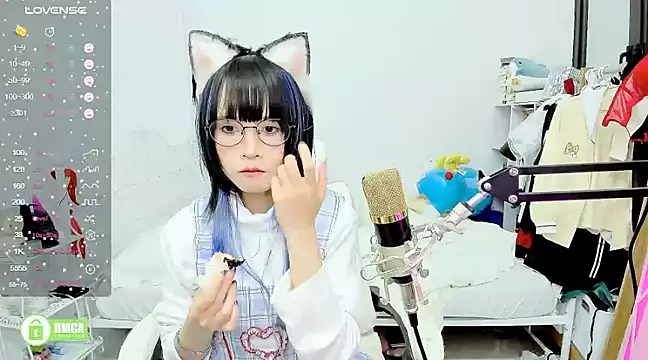 Snapshot of RassieRaph chatting on February 28, 2025, 11:23 pm RassieRaph online show from February 28, 2025, 11:23 pm