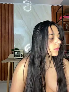 floriamANDjazmin online show from June 26, 2026, 6:56 pm