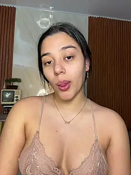 floriamANDjazmin online show from July 18, 2026, 3:00 am