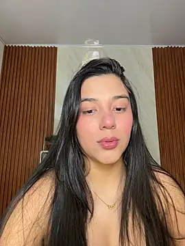 floriamANDjazmin online show from July 21, 2026, 2:58 am