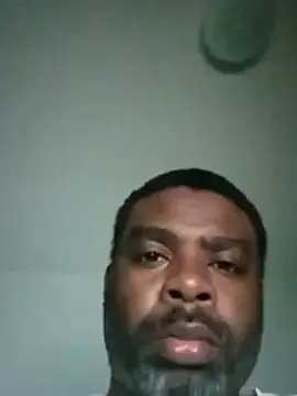 SLOWSTRO online show from December 23, 2025, 4:21 am