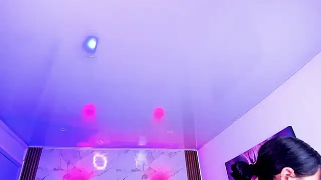 AuroraDiaz online show from December 20, 2025, 7:21 pm