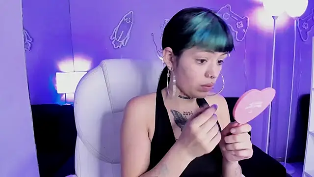 AuroraDiaz online show from March 6, 2026, 11:39 am