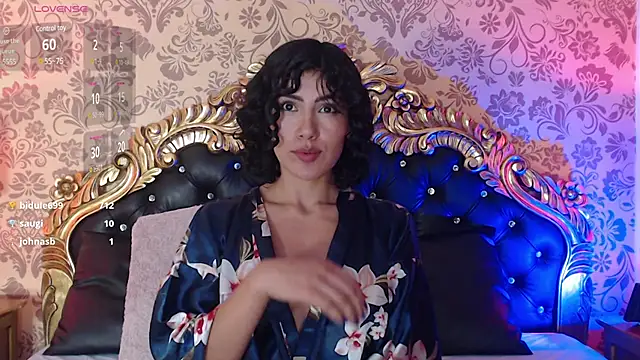 LeeThompson  online show from March 4, 2025, 6:39 pm