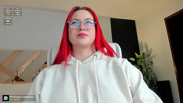 Snapshot of miss_julietaa chatting on January 25, 2025, 11:55 am miss julietaa online show from January 25, 2025, 11:55 am