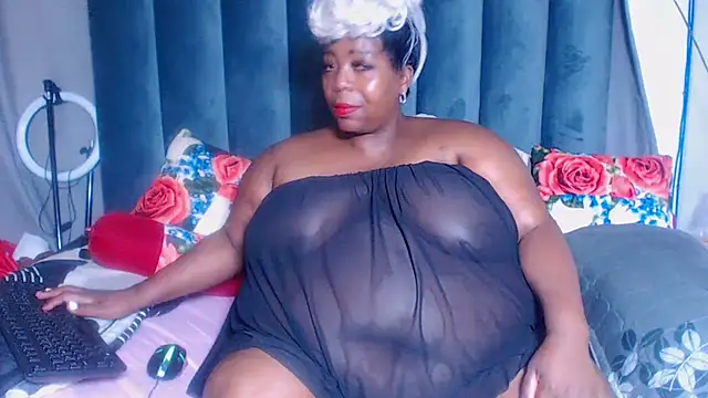 Snapshot of BustyWendyXXX47 chatting on November 30, 2025, 4:11 pm BustyWendyXXX47 online show from November 30, 2025, 4:11 pm