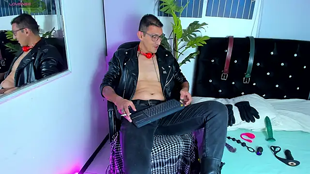 enzopratt online show from February 20, 2025, 3:23 am